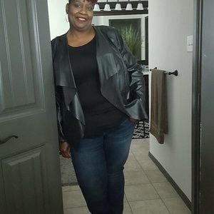 Meet your Posher, Sandra